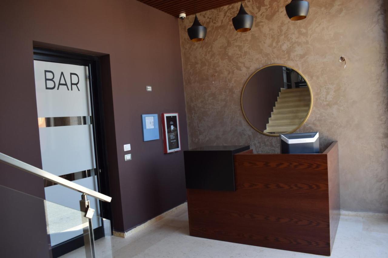 Bluepoint Hotel テペレナ エクステリア 写真